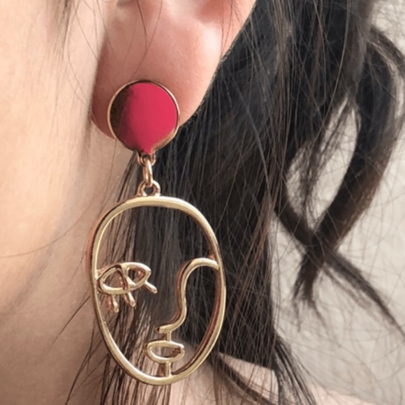 Hallow Abstract Face Earring - Modern Boho Style - Picture 2 of 6